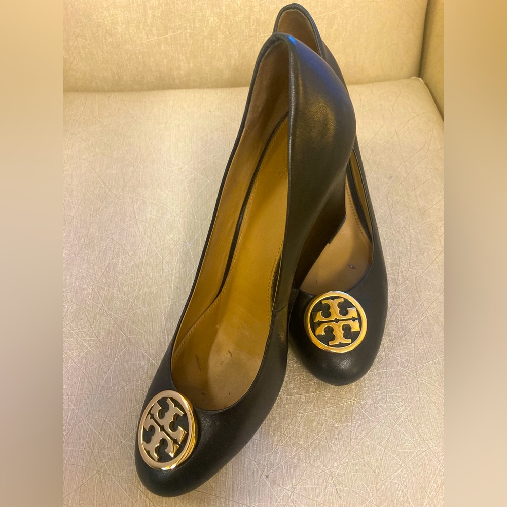 Tory Burch 9.5 Black Sally Wedge Heels